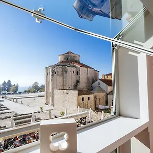 boutique-hostel-forum.hotelinzadar.com/